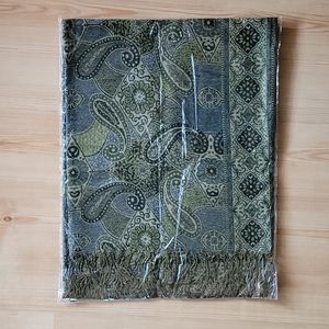 NEW in package Pashmina Shawl 70 in x 27 in olive green and gray